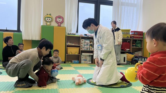 学学中医的好“本事” 育儿轻松无压力开云全站(图1)